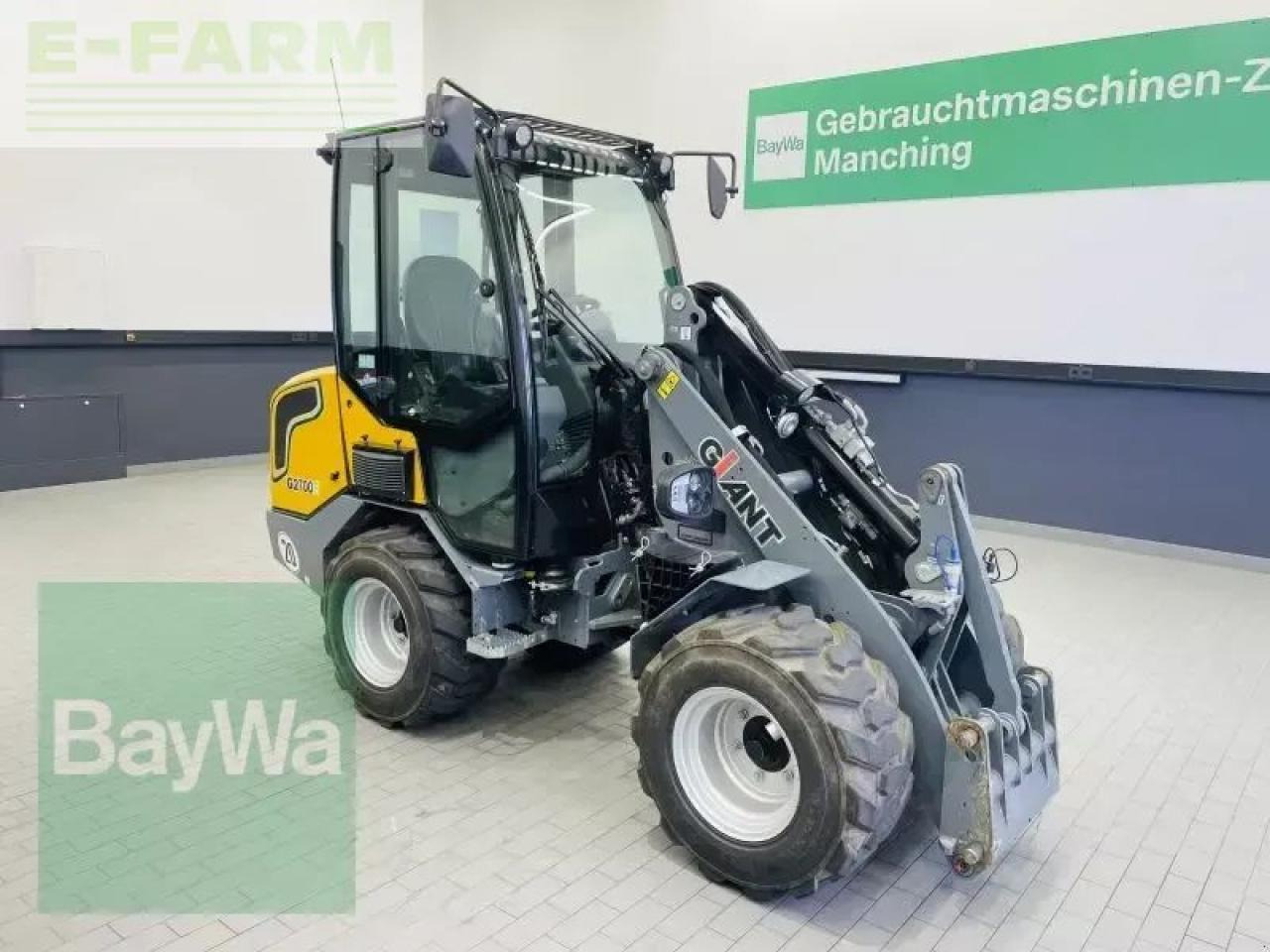 Giant g2700e - Mini bager: slika 3 Giant g2700e - Mini bager: slika 3