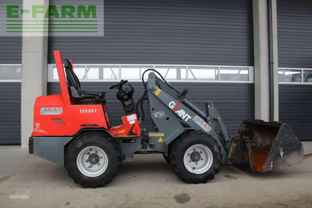 Giant hoflader d 335 t - Utovarivač točkaš: slika 1 Giant hoflader d 335 t - Utovarivač točkaš: slika 1