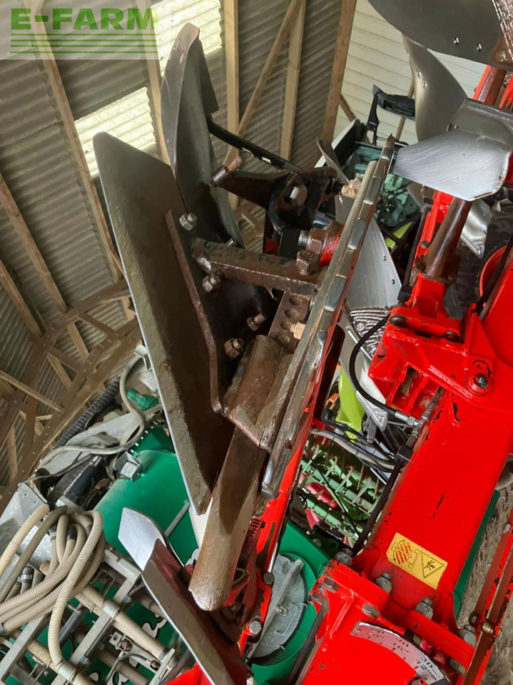 Gregoire Besson 8 corps - Plug: slika 3 Gregoire Besson 8 corps - Plug: slika 3