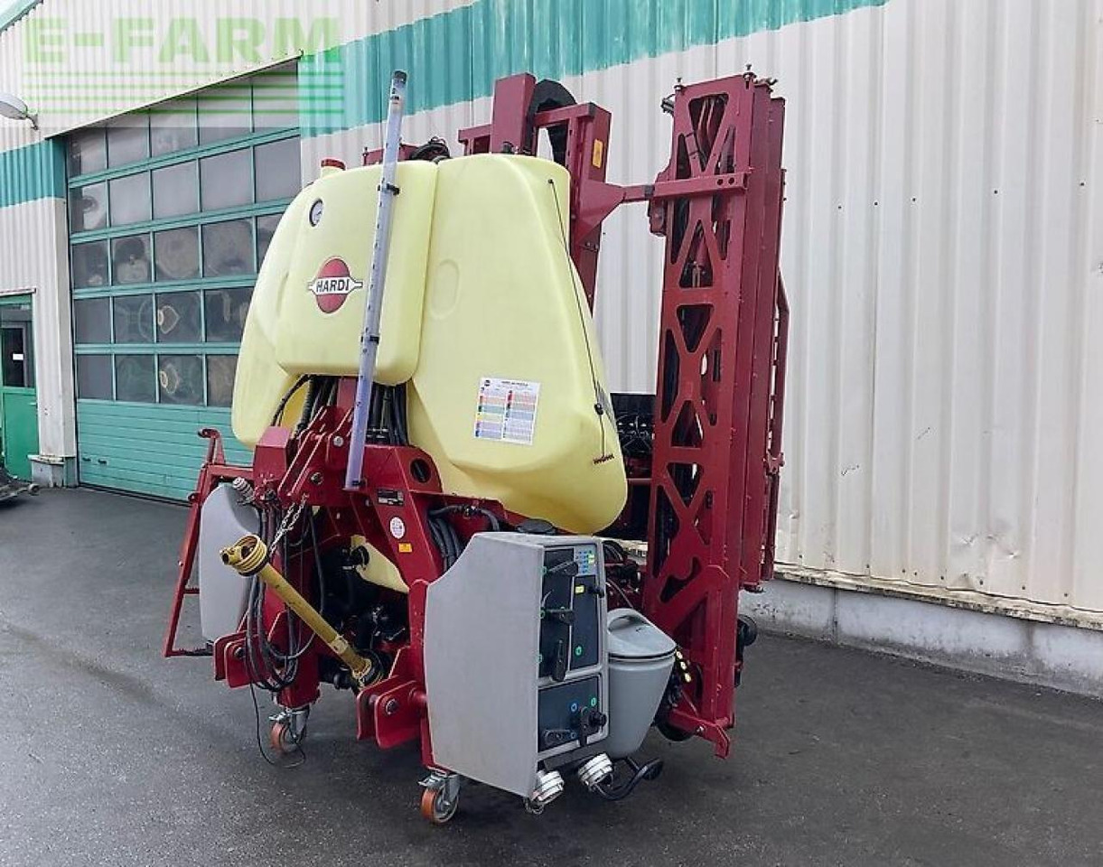 Hardi mega 1200 - Vučena prskalica: slika 1 Hardi mega 1200 - Vučena prskalica: slika 1