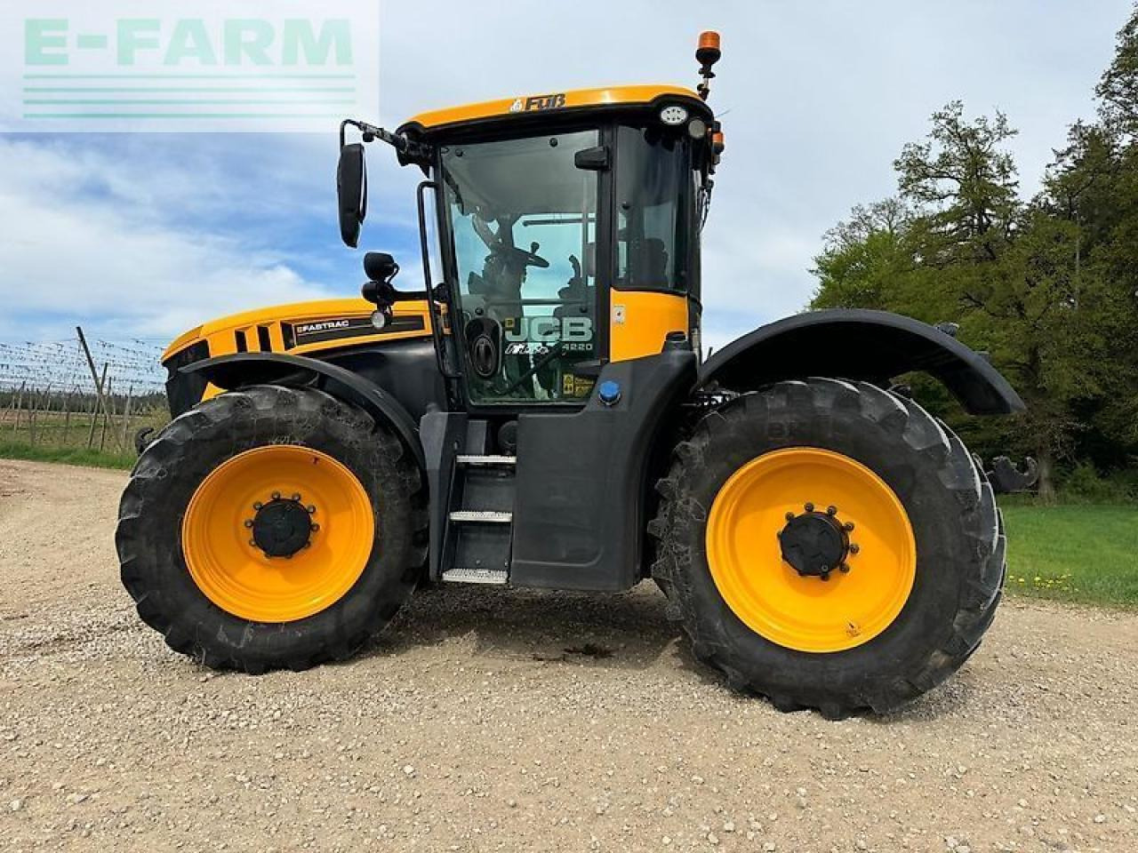 JCB fastrac 4220 pro - Traktor: slika 2 JCB fastrac 4220 pro - Traktor: slika 2