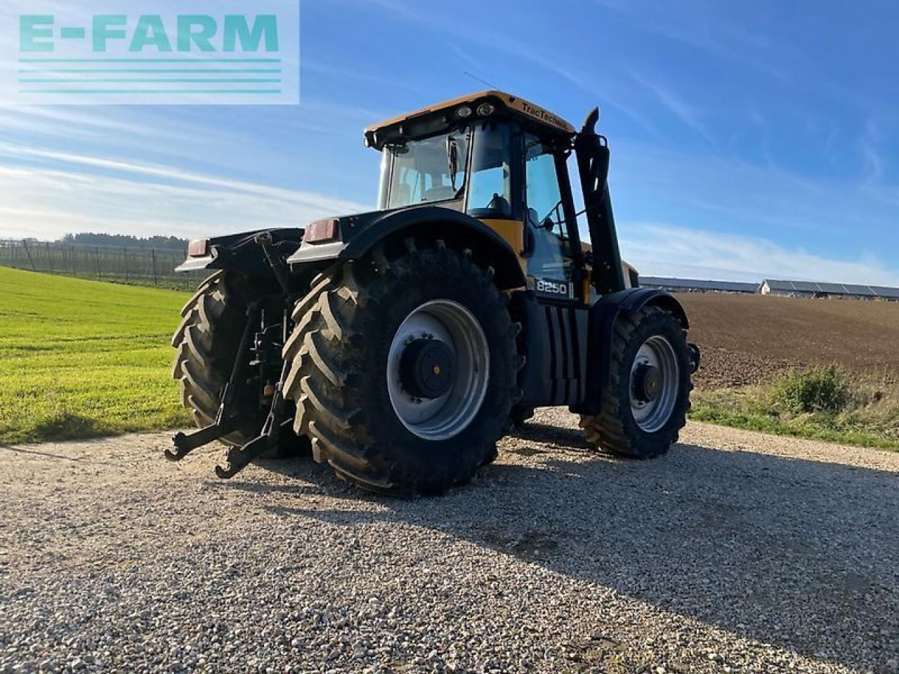 JCB fastrac 8250 - Traktor: slika 3 JCB fastrac 8250 - Traktor: slika 3