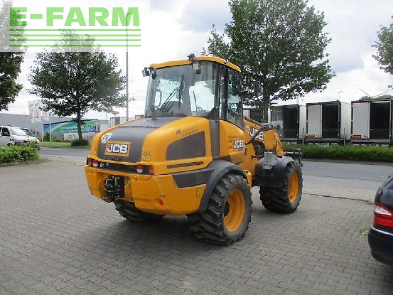 JCB tm 220 teleskopradlader - Mini bager: slika 4 JCB tm 220 teleskopradlader - Mini bager: slika 4