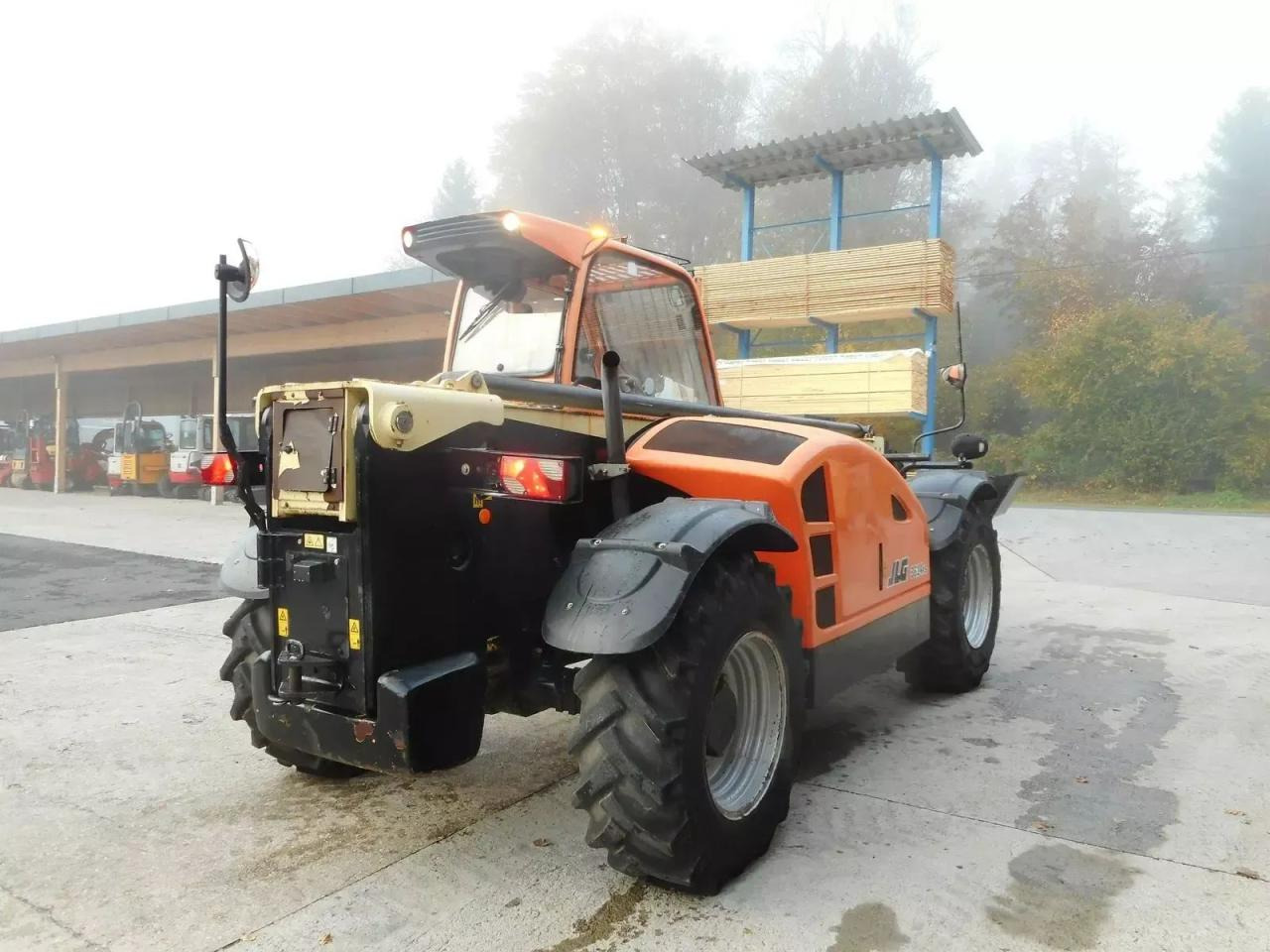 JLG 3614rs ( 3,6t - 14m ) - Teleskopski upravljač: slika 4 JLG 3614rs ( 3,6t - 14m ) - Teleskopski upravljač: slika 4