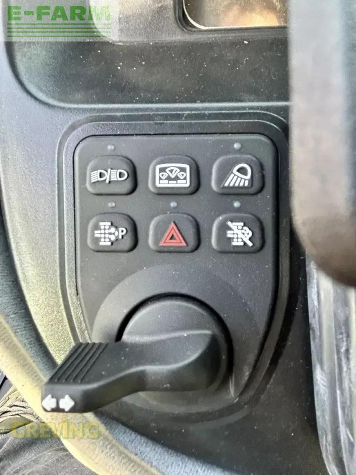 John Deere 2038r kab - Traktor: slika 4 John Deere 2038r kab - Traktor: slika 4