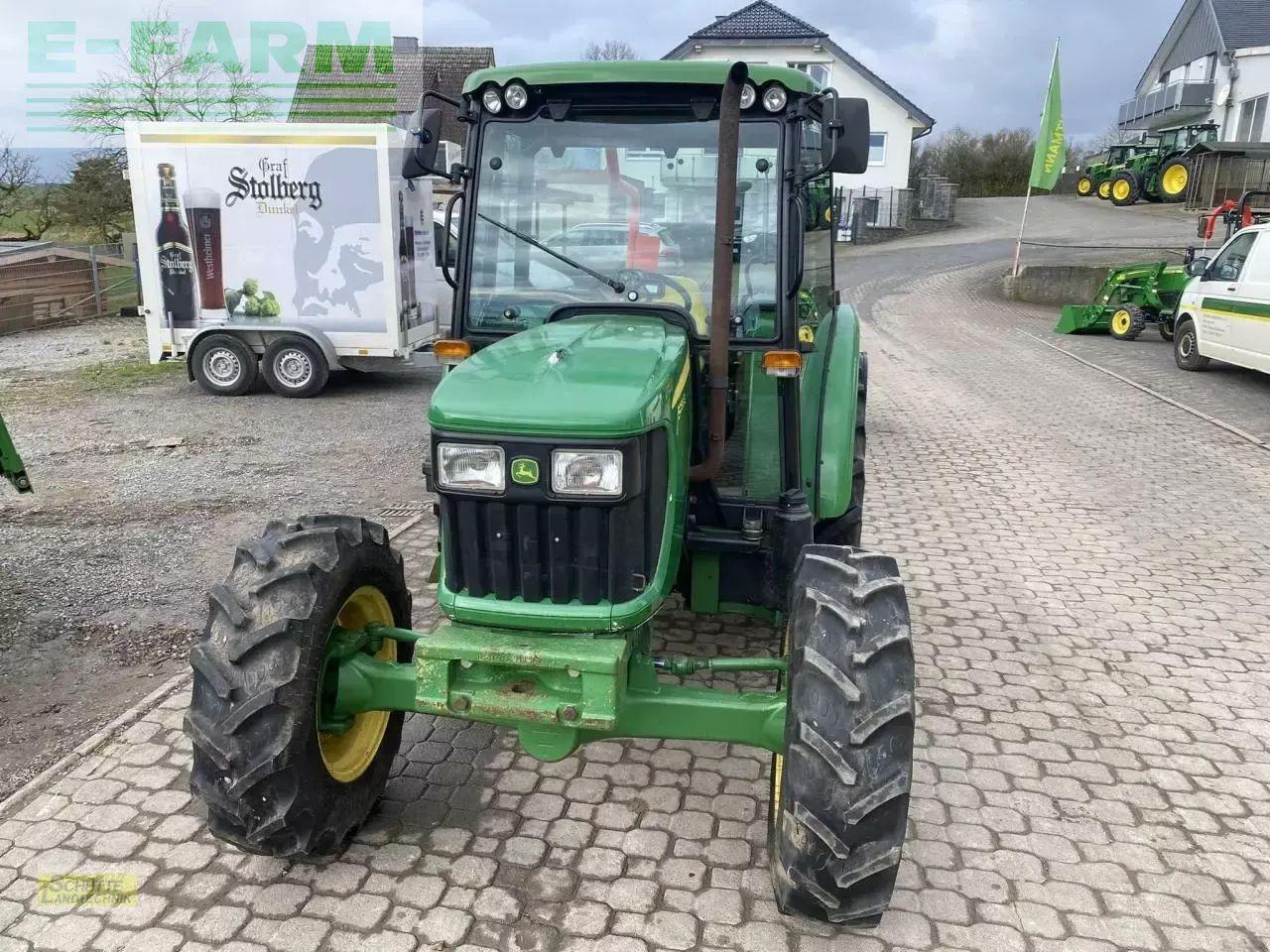 Traktor John Deere 5055e: slika 6 Traktor John Deere 5055e: slika 6