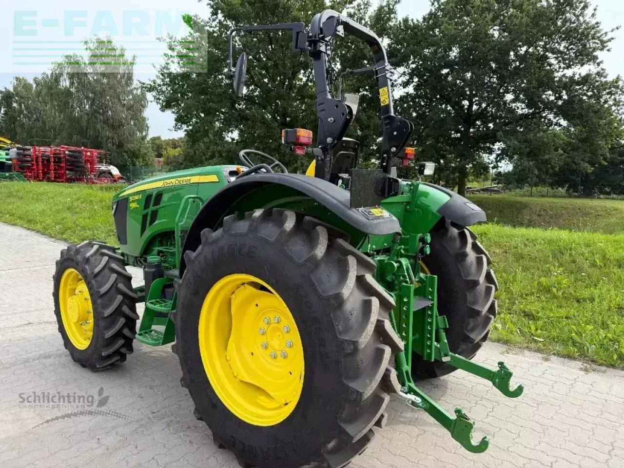 John Deere 5058e - Traktor: slika 4 John Deere 5058e - Traktor: slika 4