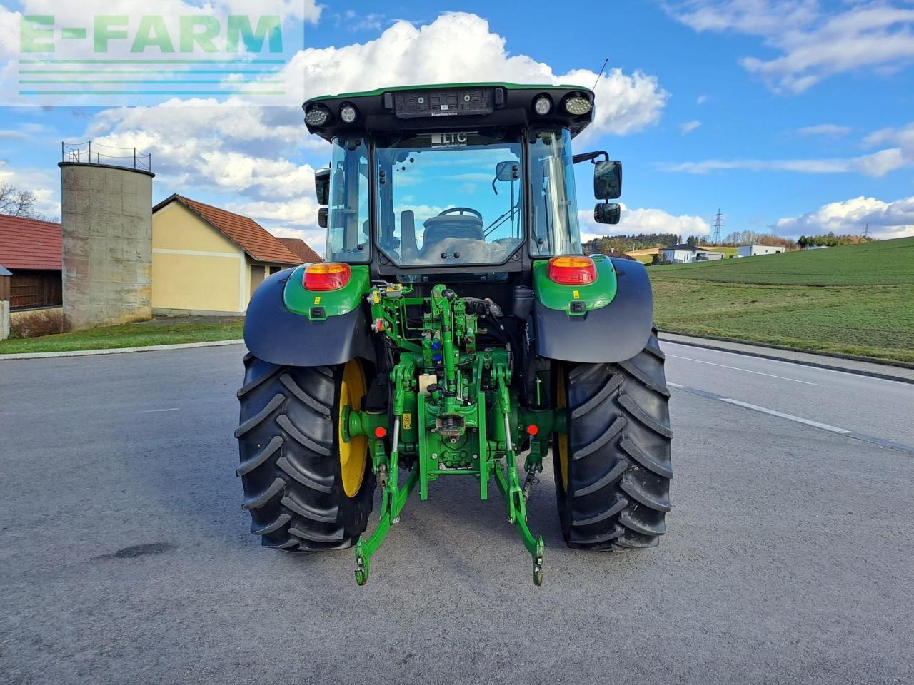 John Deere 5090r - Traktor: slika 4 John Deere 5090r - Traktor: slika 4