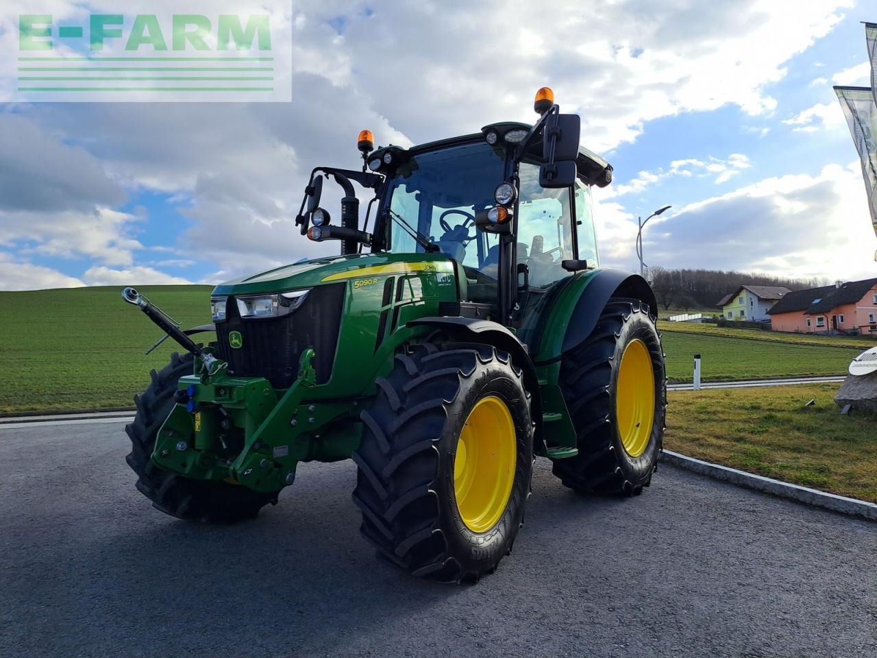 John Deere 5090r - Traktor: slika 2 John Deere 5090r - Traktor: slika 2