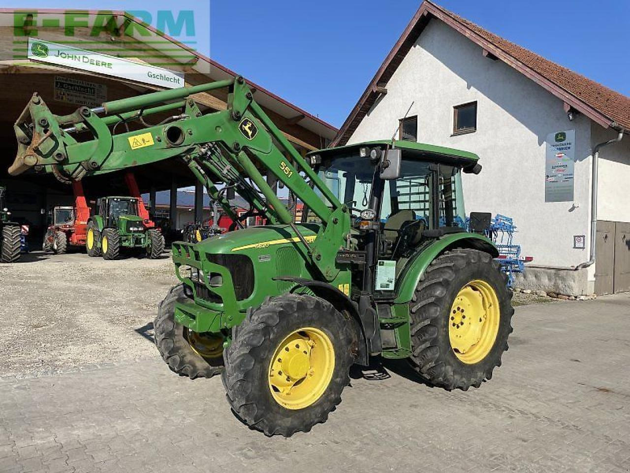 John Deere 5620 fl premium - Traktor: slika 2 John Deere 5620 fl premium - Traktor: slika 2