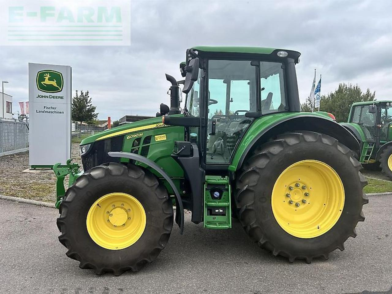 John Deere 6090m - Traktor: slika 1 John Deere 6090m - Traktor: slika 1