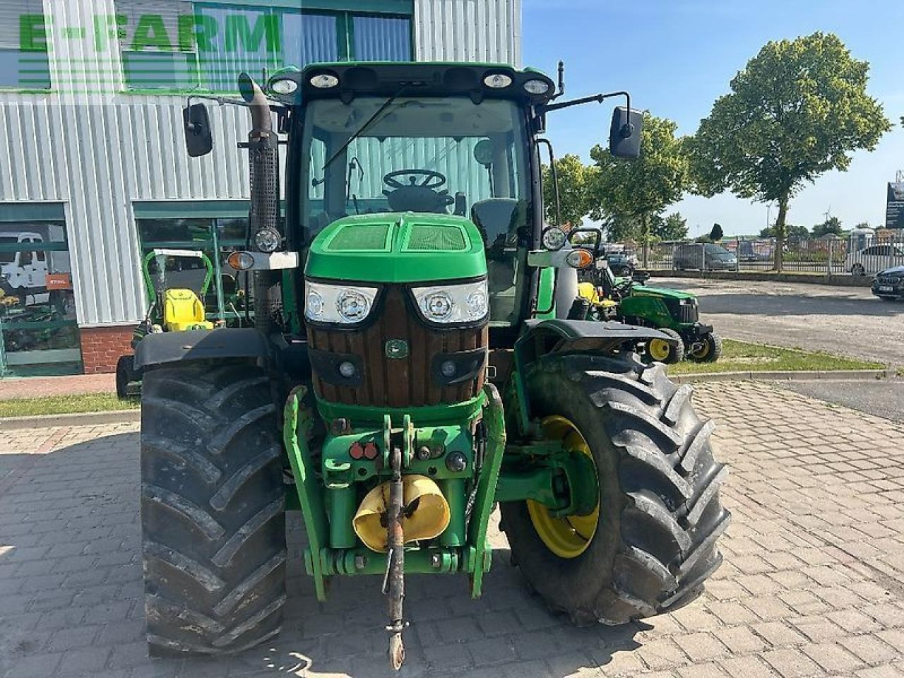 John Deere 6115r - Traktor: slika 2 John Deere 6115r - Traktor: slika 2