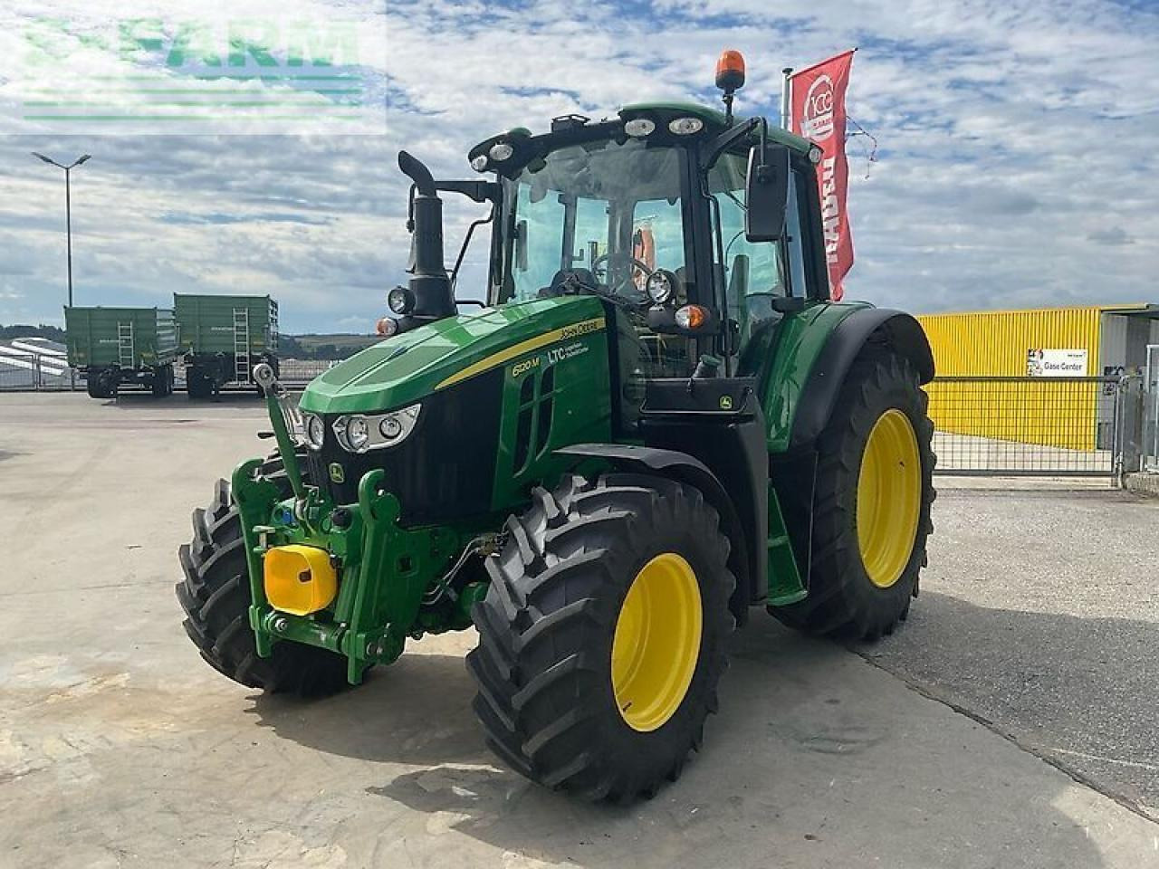 John Deere 6120m - Traktor: slika 1 John Deere 6120m - Traktor: slika 1