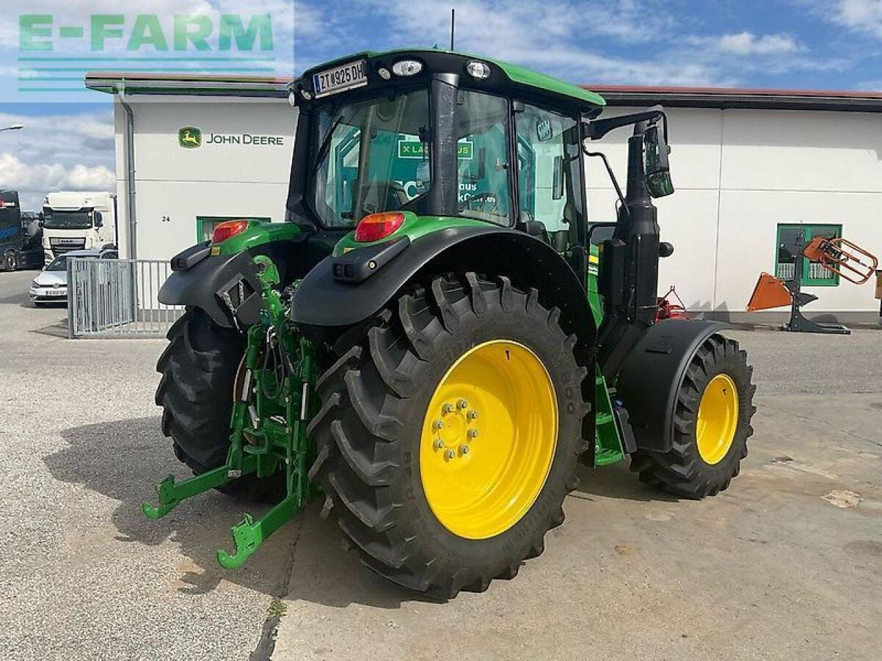 John Deere 6120m - Traktor: slika 3 John Deere 6120m - Traktor: slika 3