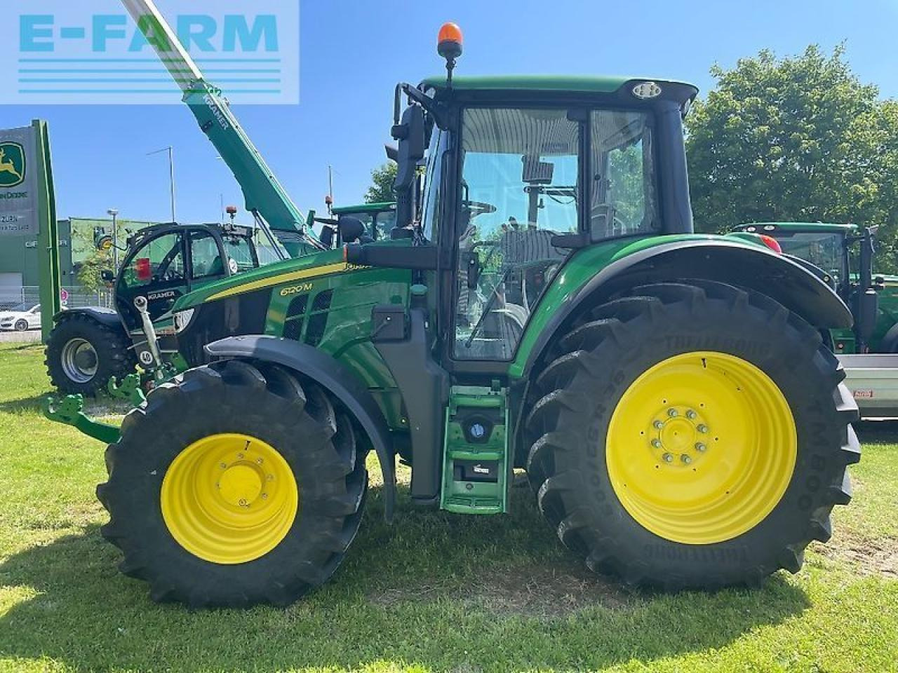 John Deere 6120m - Traktor: slika 4 John Deere 6120m - Traktor: slika 4