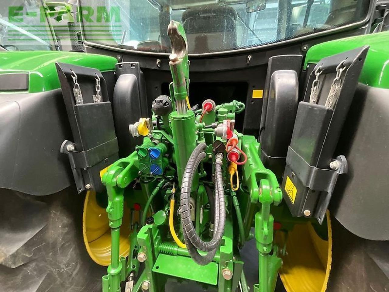 John Deere 6125 r - Traktor: slika 5 John Deere 6125 r - Traktor: slika 5