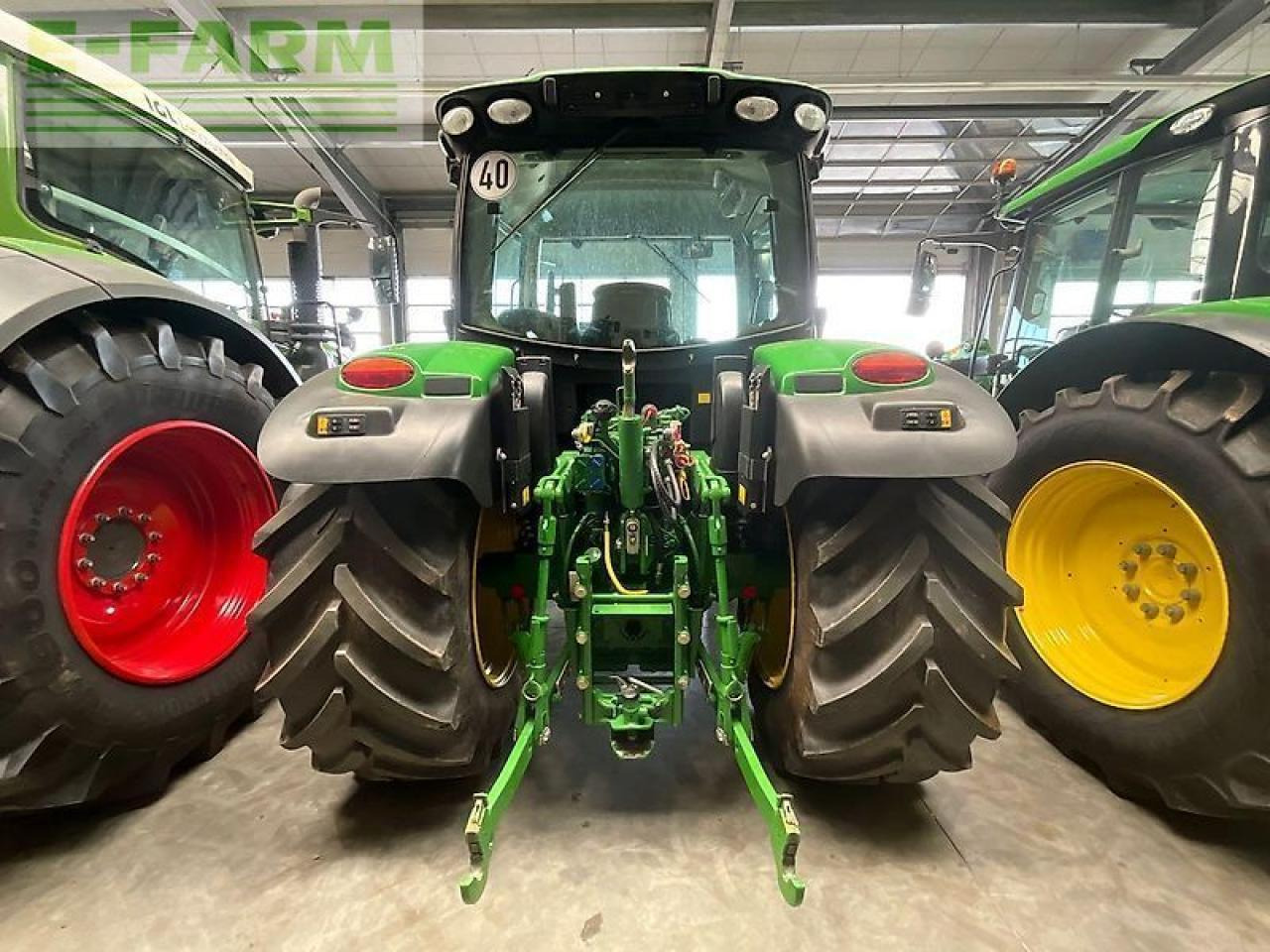 John Deere 6125 r - Traktor: slika 4 John Deere 6125 r - Traktor: slika 4