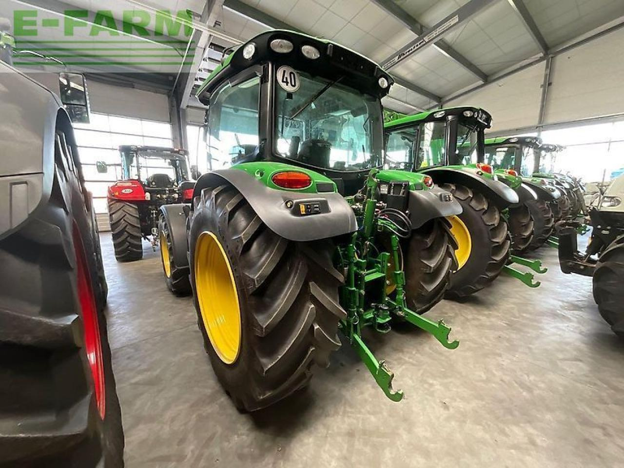 Traktor John Deere 6125 r: slika 6