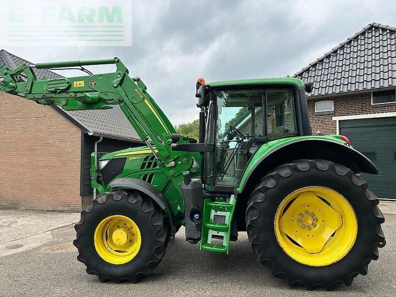 John Deere 6130m command quad+frontlader 623r - Traktor: slika 2 John Deere 6130m command quad+frontlader 623r - Traktor: slika 2