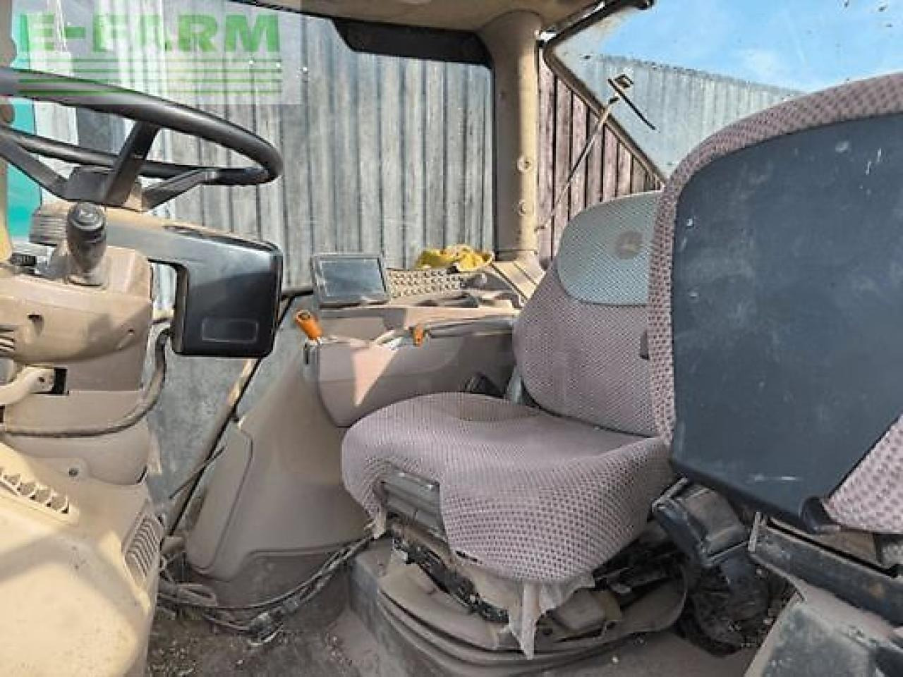 John Deere 6150r - Traktor: slika 5 John Deere 6150r - Traktor: slika 5