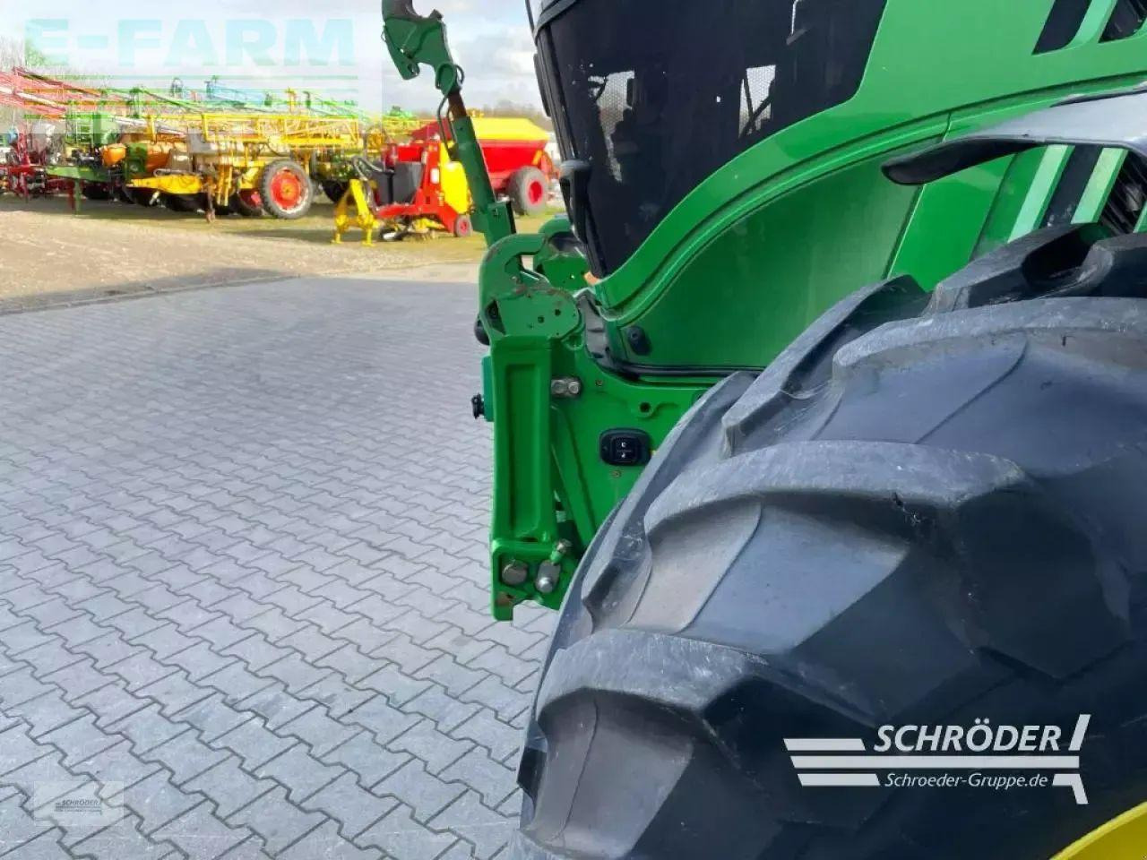 Traktor John Deere 6175 r: slika 22 Traktor John Deere 6175 r: slika 22
