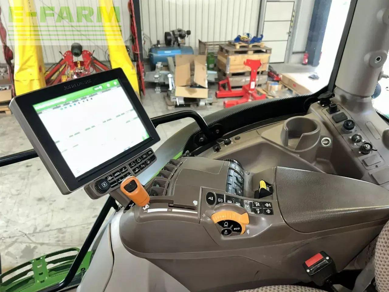 Traktor John Deere 6195r: slika 10 Traktor John Deere 6195r: slika 10