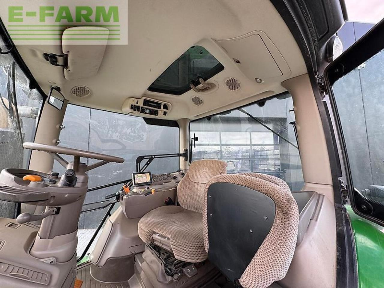 John Deere 6210 - Traktor: slika 4 John Deere 6210 - Traktor: slika 4