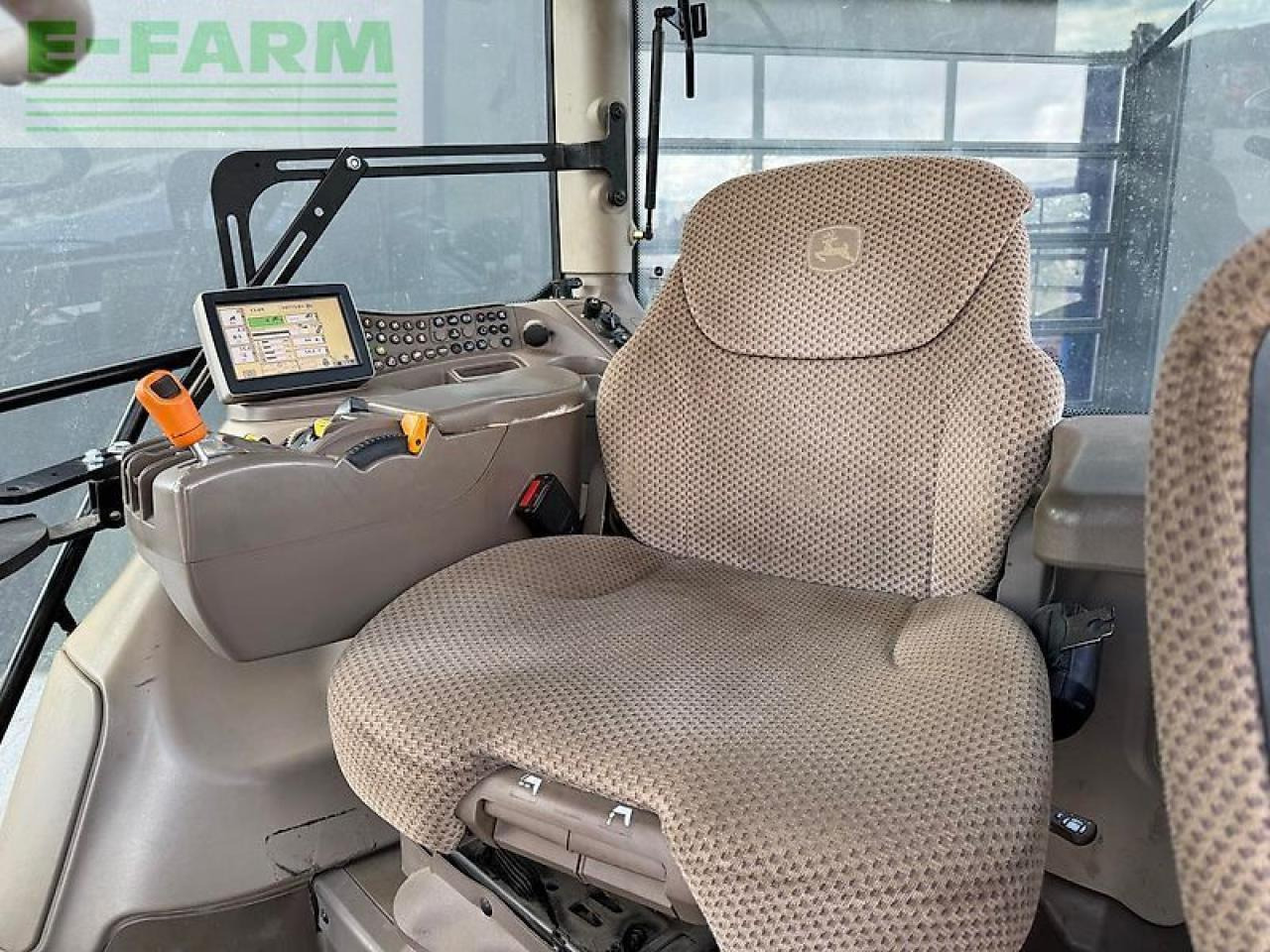 John Deere 6210 - Traktor: slika 5 John Deere 6210 - Traktor: slika 5