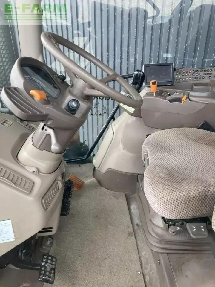 Traktor John Deere 6210r: slika 7 Traktor John Deere 6210r: slika 7