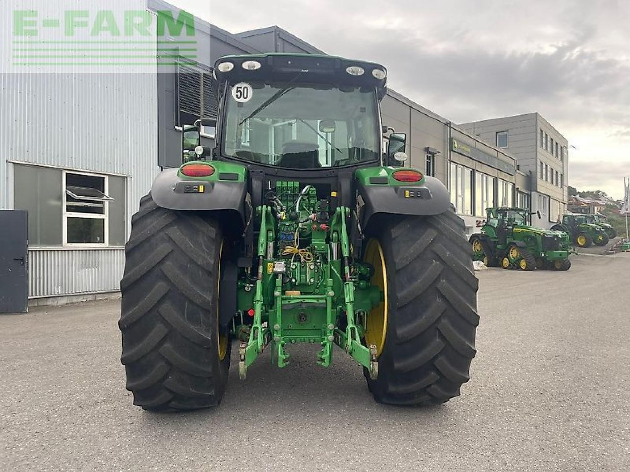 Traktor John Deere 6215r: slika 7