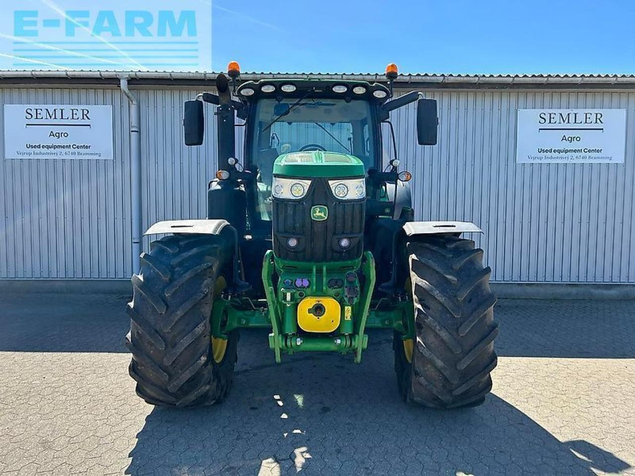 John Deere 6215r - Traktor: slika 2 John Deere 6215r - Traktor: slika 2