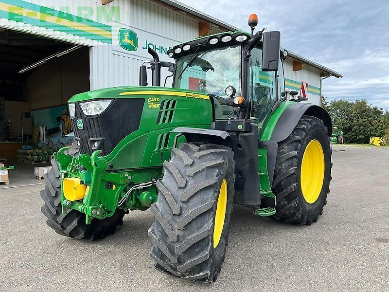 John Deere 6215r - Traktor: slika 2 John Deere 6215r - Traktor: slika 2