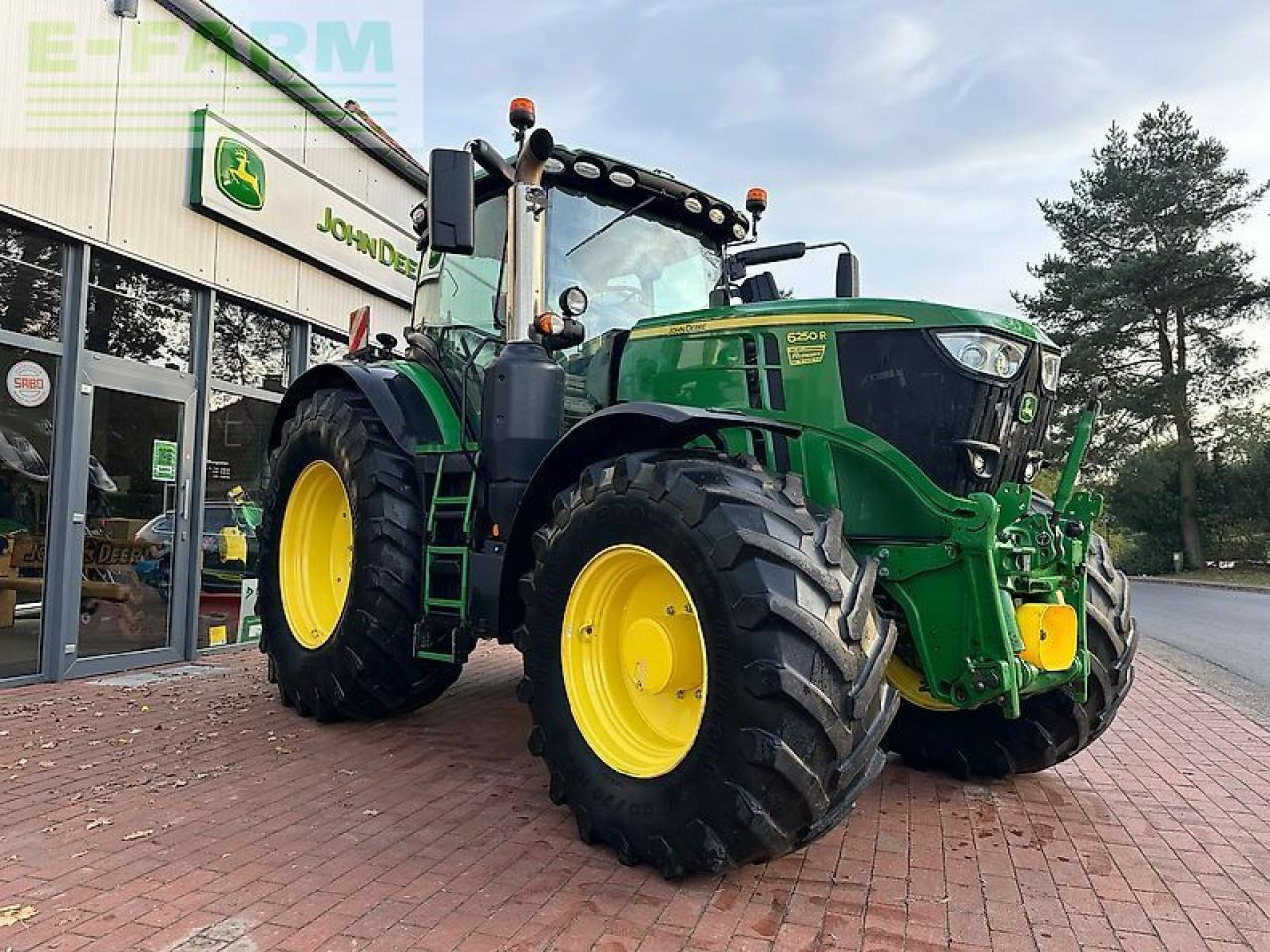 John Deere 6250r 6r 250 ap50, fz, hydr. stabis 710/75r42 - Traktor: slika 2 John Deere 6250r 6r 250 ap50, fz, hydr. stabis 710/75r42 - Traktor: slika 2