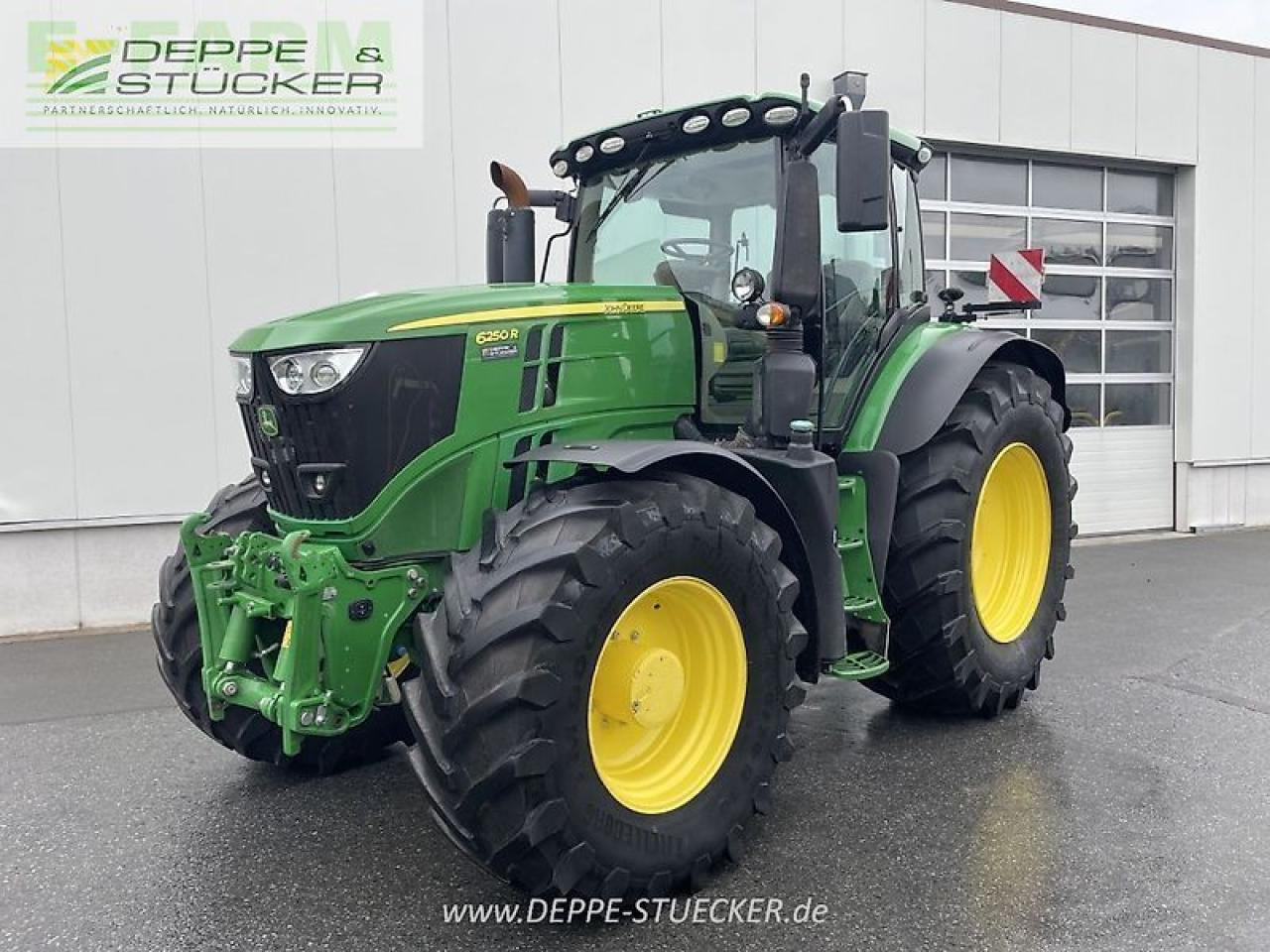 John Deere 6250r - Traktor: slika 1 John Deere 6250r - Traktor: slika 1