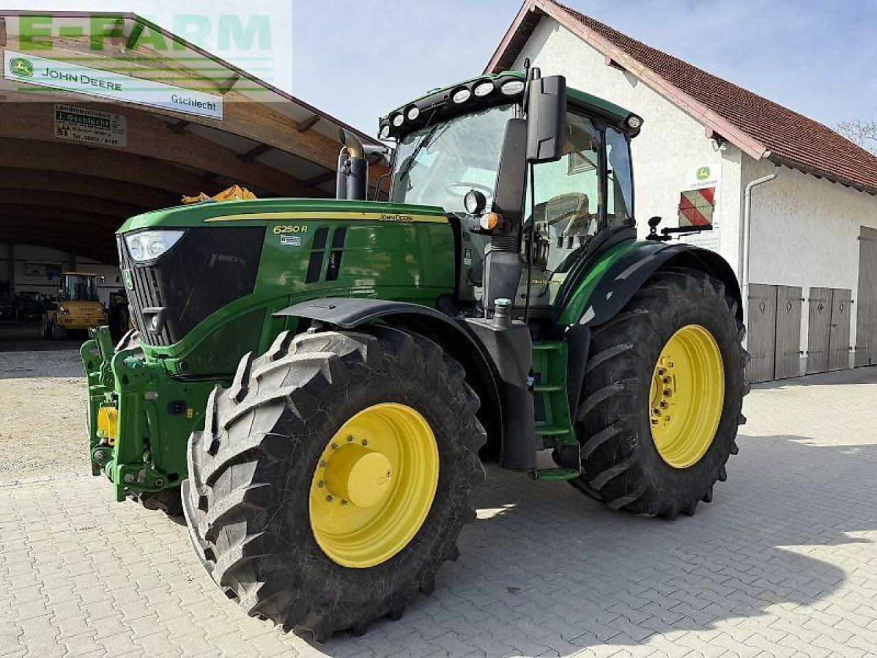 John Deere 6250r ultimate - Traktor: slika 1 John Deere 6250r ultimate - Traktor: slika 1