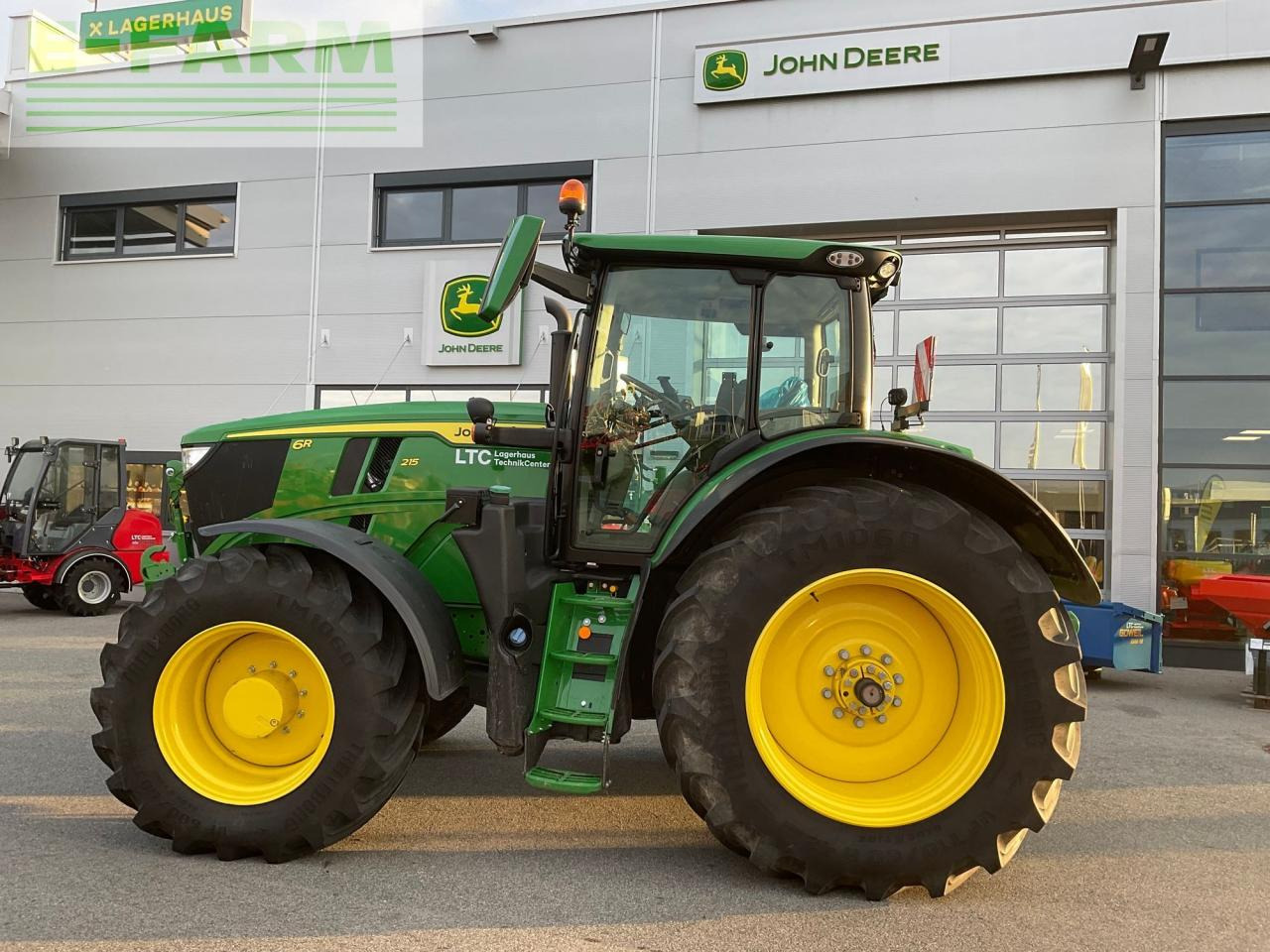 John Deere 6R 215 - Traktor: slika 2 John Deere 6R 215 - Traktor: slika 2