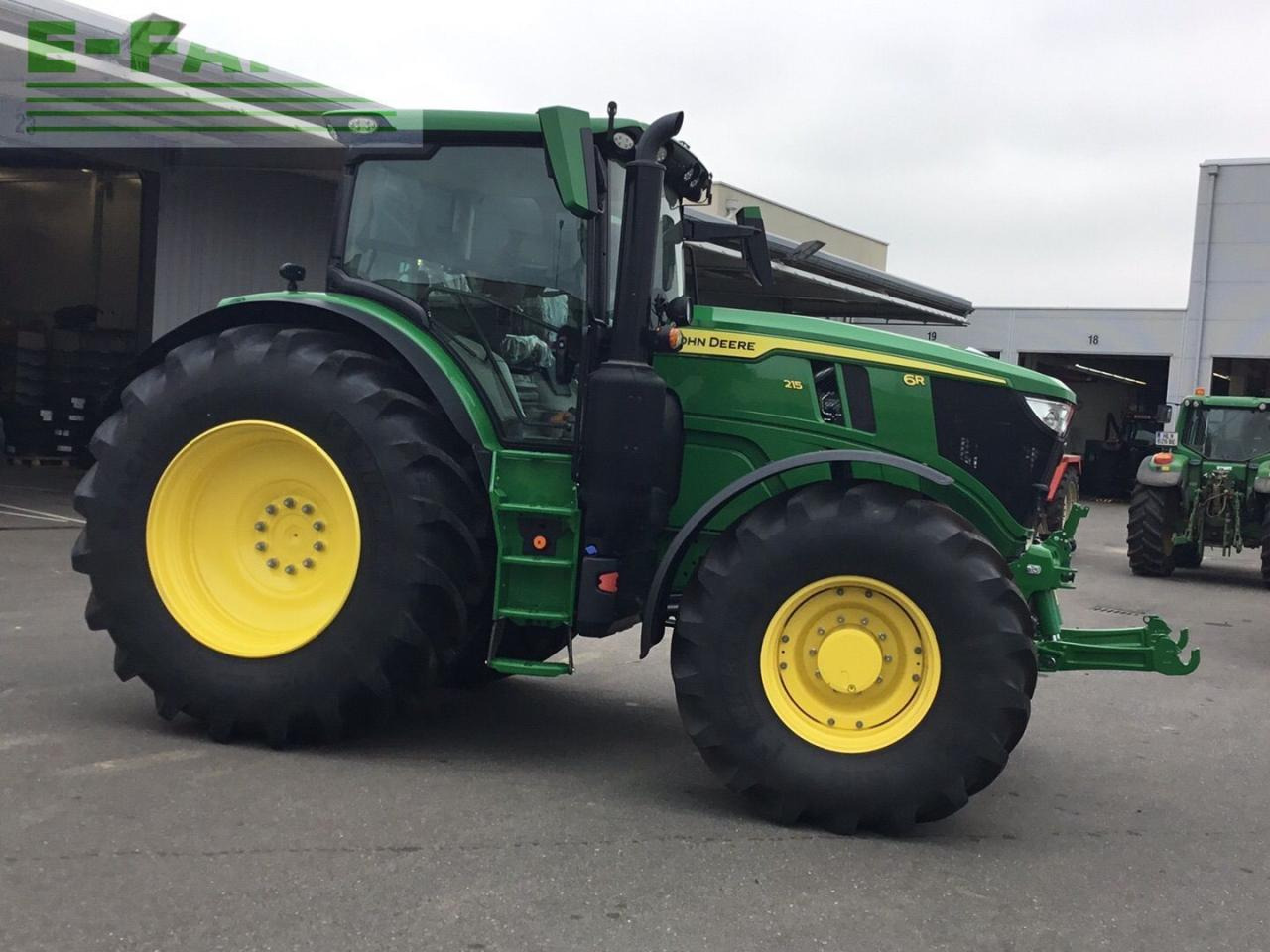 John Deere 6R215 - Traktor: slika 5 John Deere 6R215 - Traktor: slika 5