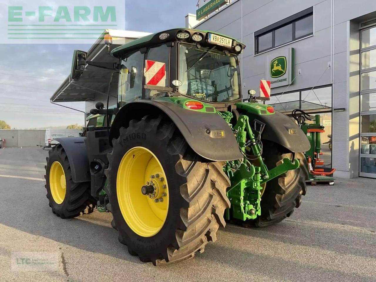 John Deere 6r 215 - Traktor: slika 4 John Deere 6r 215 - Traktor: slika 4