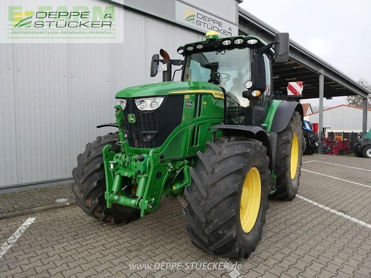 Traktor John Deere 6r 250: slika 11 Traktor John Deere 6r 250: slika 11