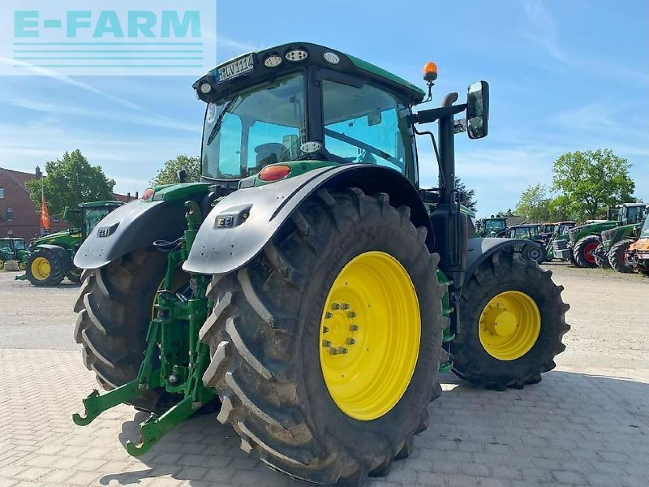 John Deere 6r215 - Traktor: slika 3 John Deere 6r215 - Traktor: slika 3