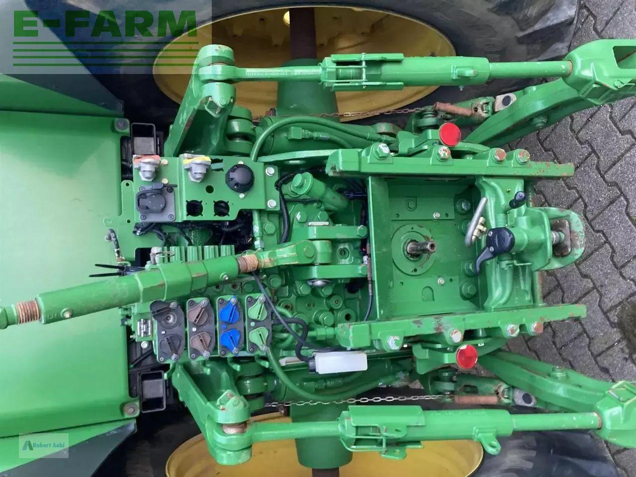 John Deere 7230r - Traktor: slika 4 John Deere 7230r - Traktor: slika 4