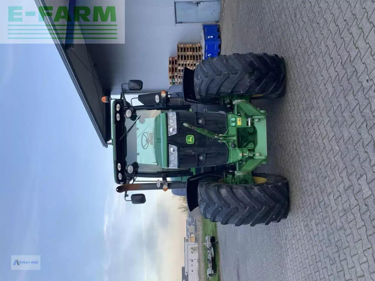 John Deere 7230r - Traktor: slika 3 John Deere 7230r - Traktor: slika 3