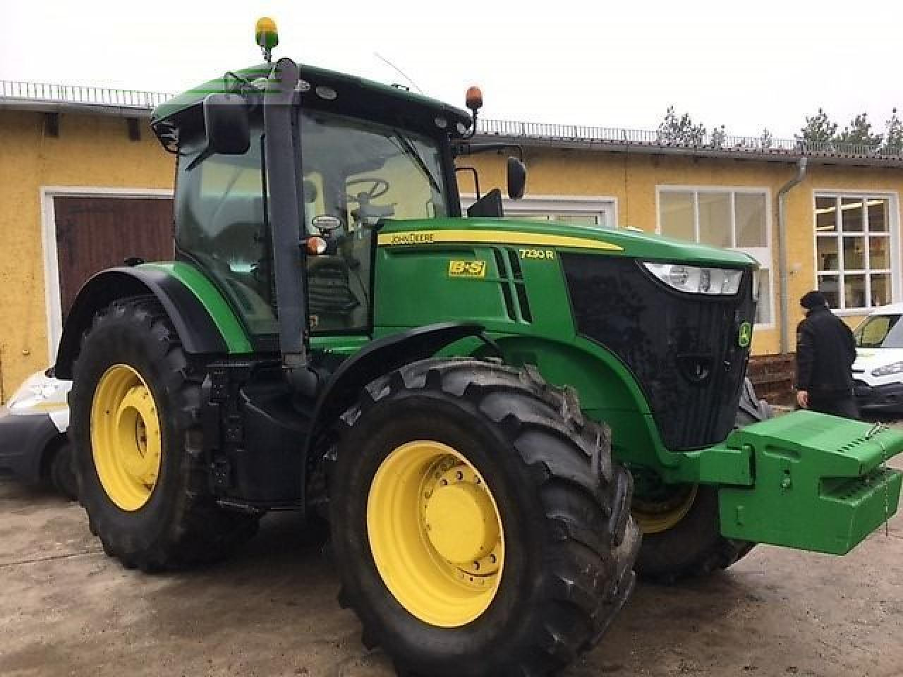 John Deere 7230r - Traktor: slika 4 John Deere 7230r - Traktor: slika 4