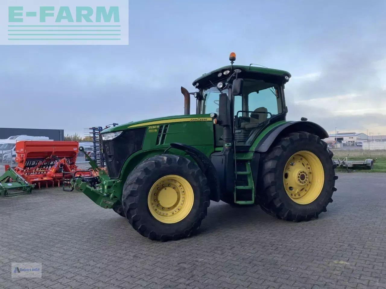 John Deere 7230r - Traktor: slika 2 John Deere 7230r - Traktor: slika 2