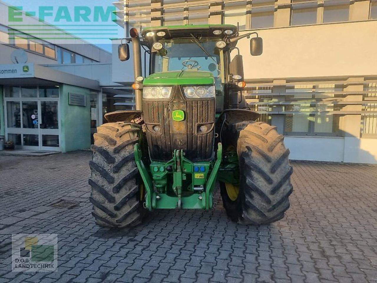 John Deere 7230r cq mit 9l motor - Traktor: slika 2 John Deere 7230r cq mit 9l motor - Traktor: slika 2