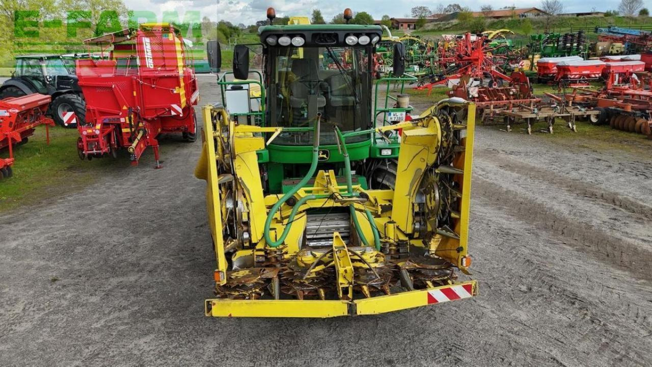 John Deere 7380i prodrive mit kemper 8rh u. pu - Kombajn za stočnu hranu: slika 4 John Deere 7380i prodrive mit kemper 8rh u. pu - Kombajn za stočnu hranu: slika 4