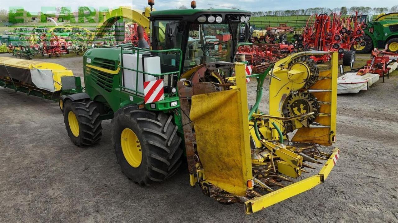 John Deere 7380i prodrive mit kemper 8rh u. pu - Kombajn za stočnu hranu: slika 2 John Deere 7380i prodrive mit kemper 8rh u. pu - Kombajn za stočnu hranu: slika 2