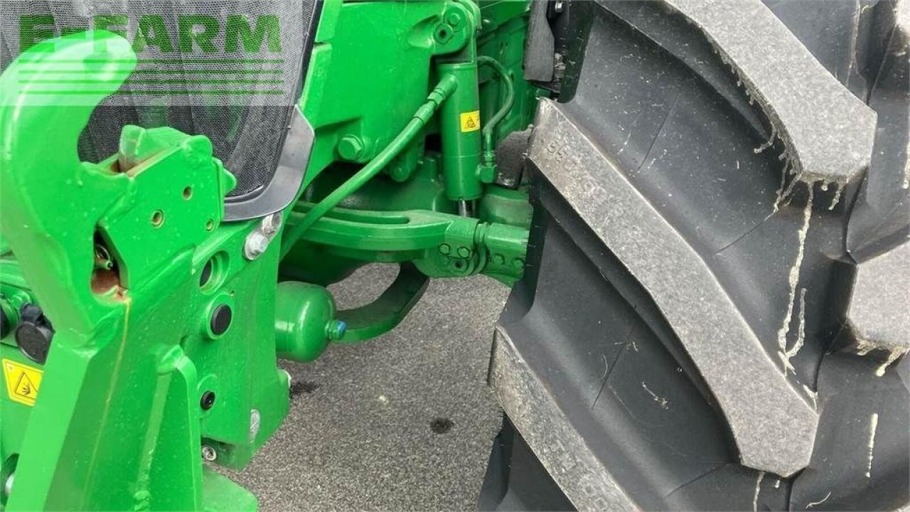 Traktor John Deere 7r 330: slika 12 Traktor John Deere 7r 330: slika 12