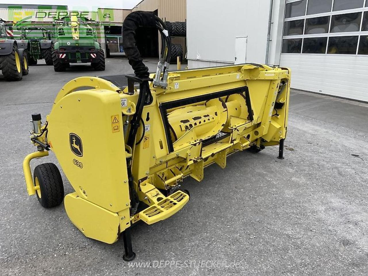 John Deere 8200i mit kemper 345 und kemper 639 - Kombajn za stočnu hranu: slika 2 John Deere 8200i mit kemper 345 und kemper 639 - Kombajn za stočnu hranu: slika 2