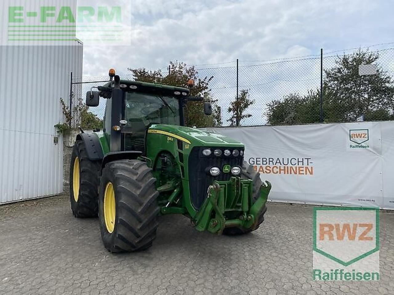 John Deere 8245r - Traktor: slika 1 John Deere 8245r - Traktor: slika 1